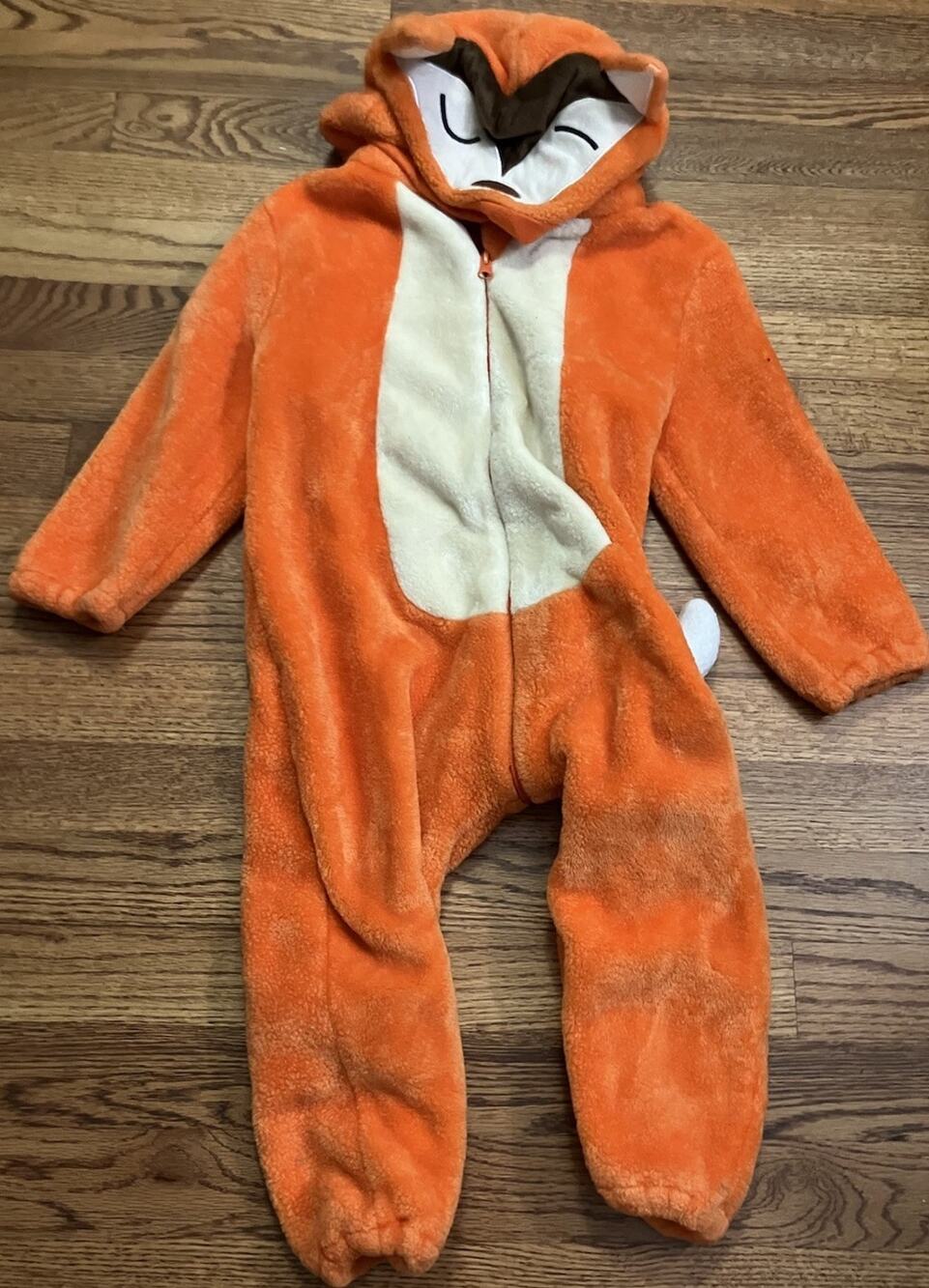 Michley Fox Pajamas Halloween Costume. Hooded Zip Up. 5-6T. Soft! Cute!
